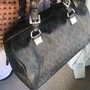 Michael Kors Satchel | Medium